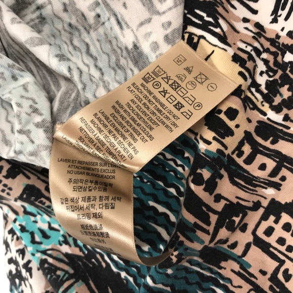 Burberry Leybridge Seaside Scene Tee - Picture 6 of 6